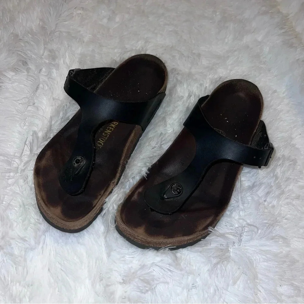 Birkenstock Black Thong Flip Style Sandals Size 39 Black Cork Slip ons